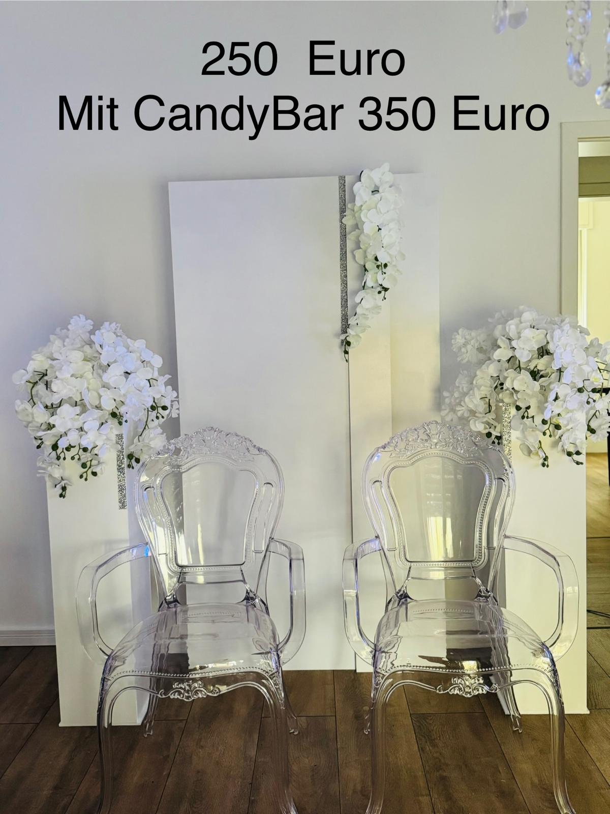 Stühle und Deko-Sets