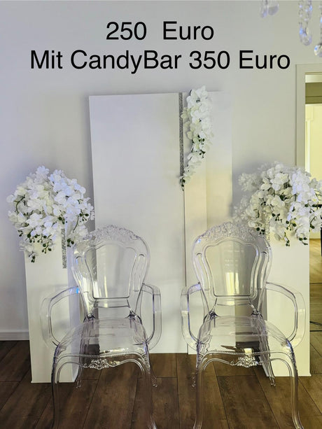 Stühle und Deko-Sets